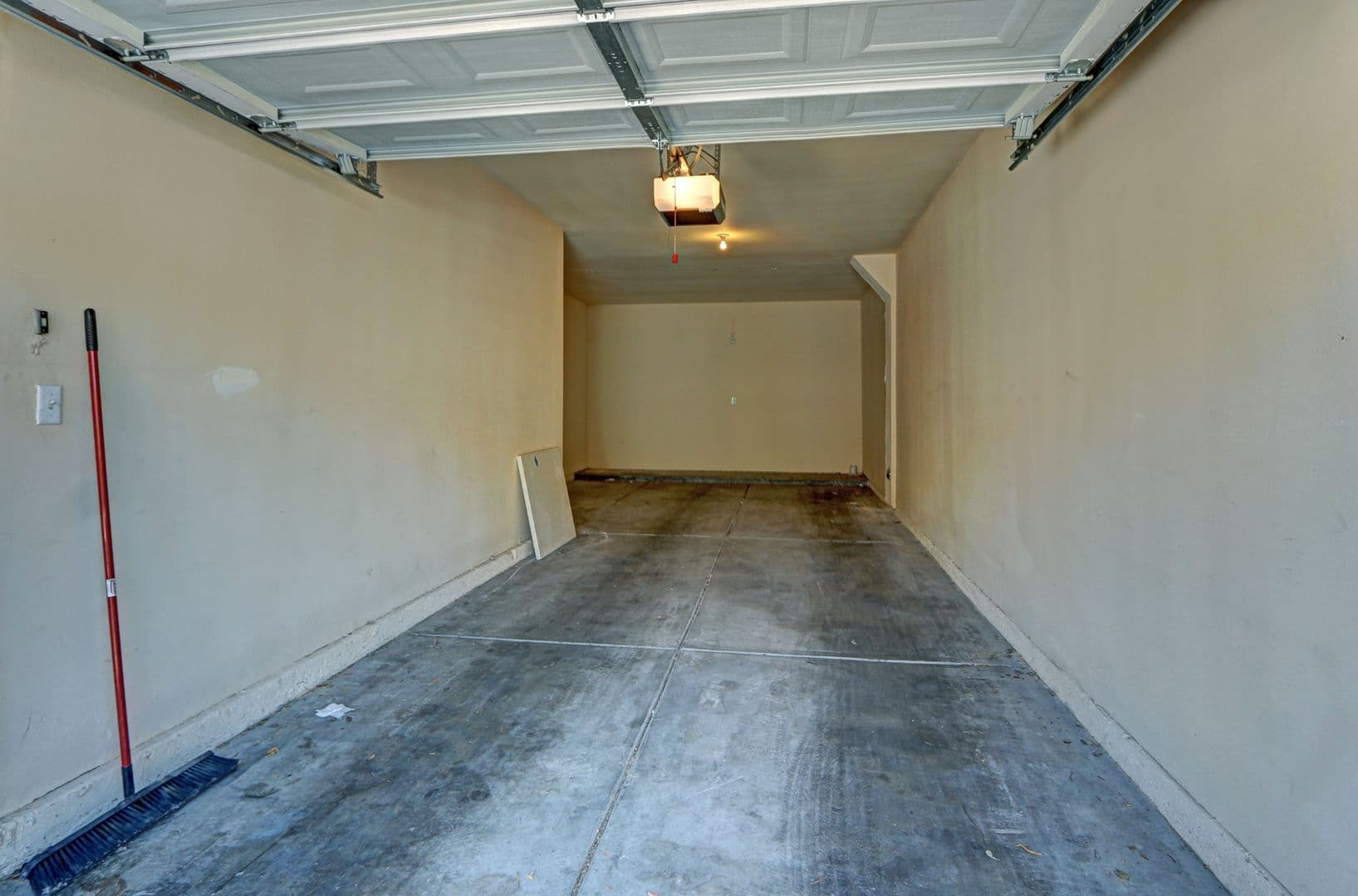 Las Vegas Condo: 10550 W. Alexander Rd. #2135