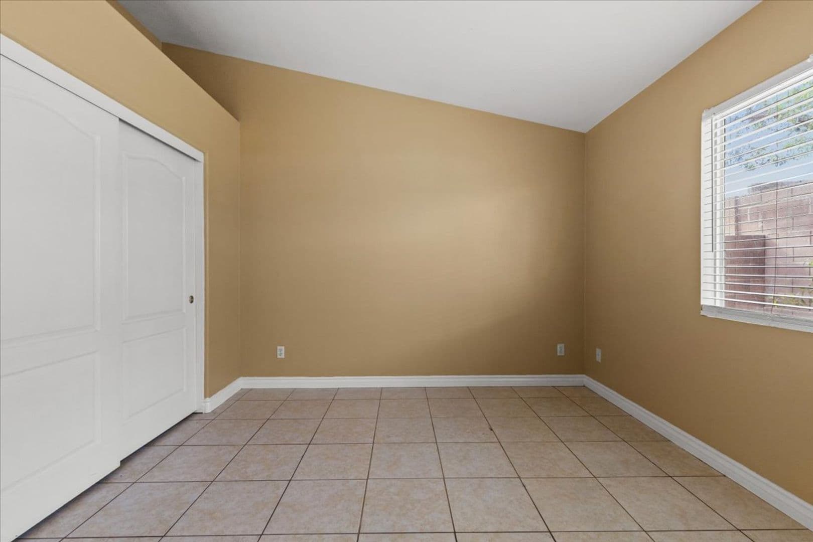 N. Las Vegas House: 3431 Outlook Point St.