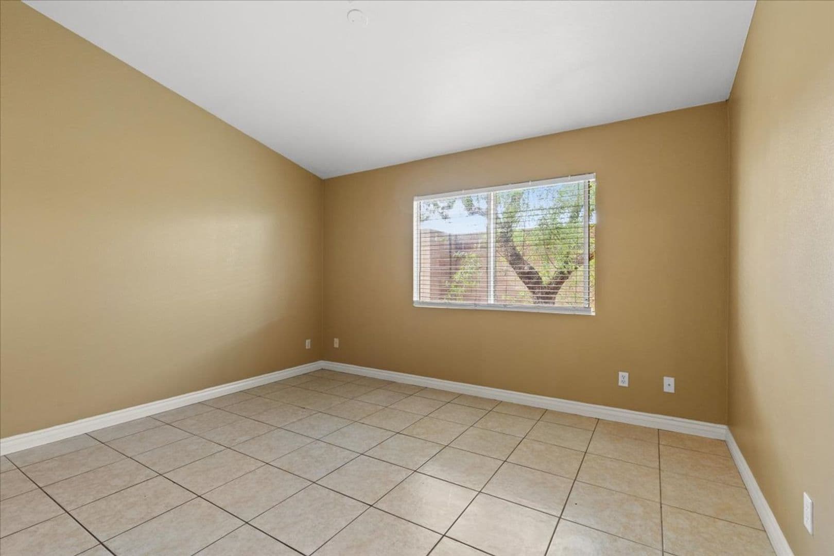 N. Las Vegas House: 3431 Outlook Point St.