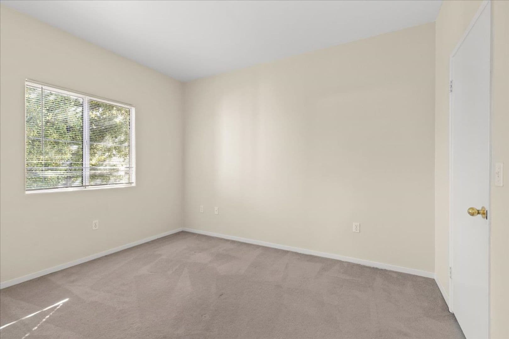 Las Vegas House: 2615 W. Gary Ave. #2047