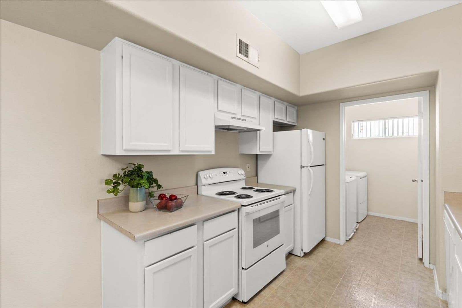 Las Vegas House: 2615 W. Gary Ave. #2047