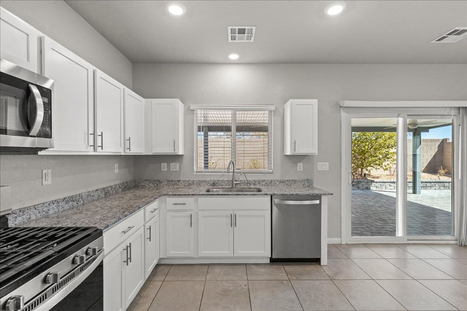 Las Vegas House: 7910 Diamond Sky Av. - (C2)