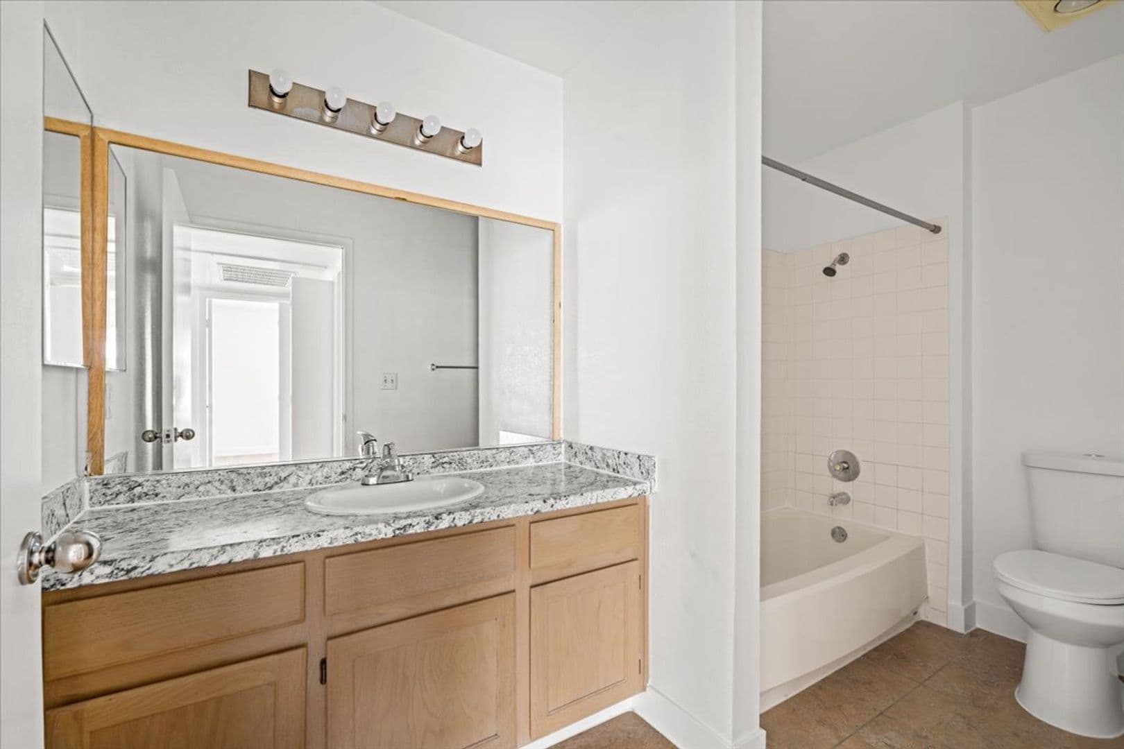 Las Vegas Condo: 7100 Pirates Cove Rd. #1106