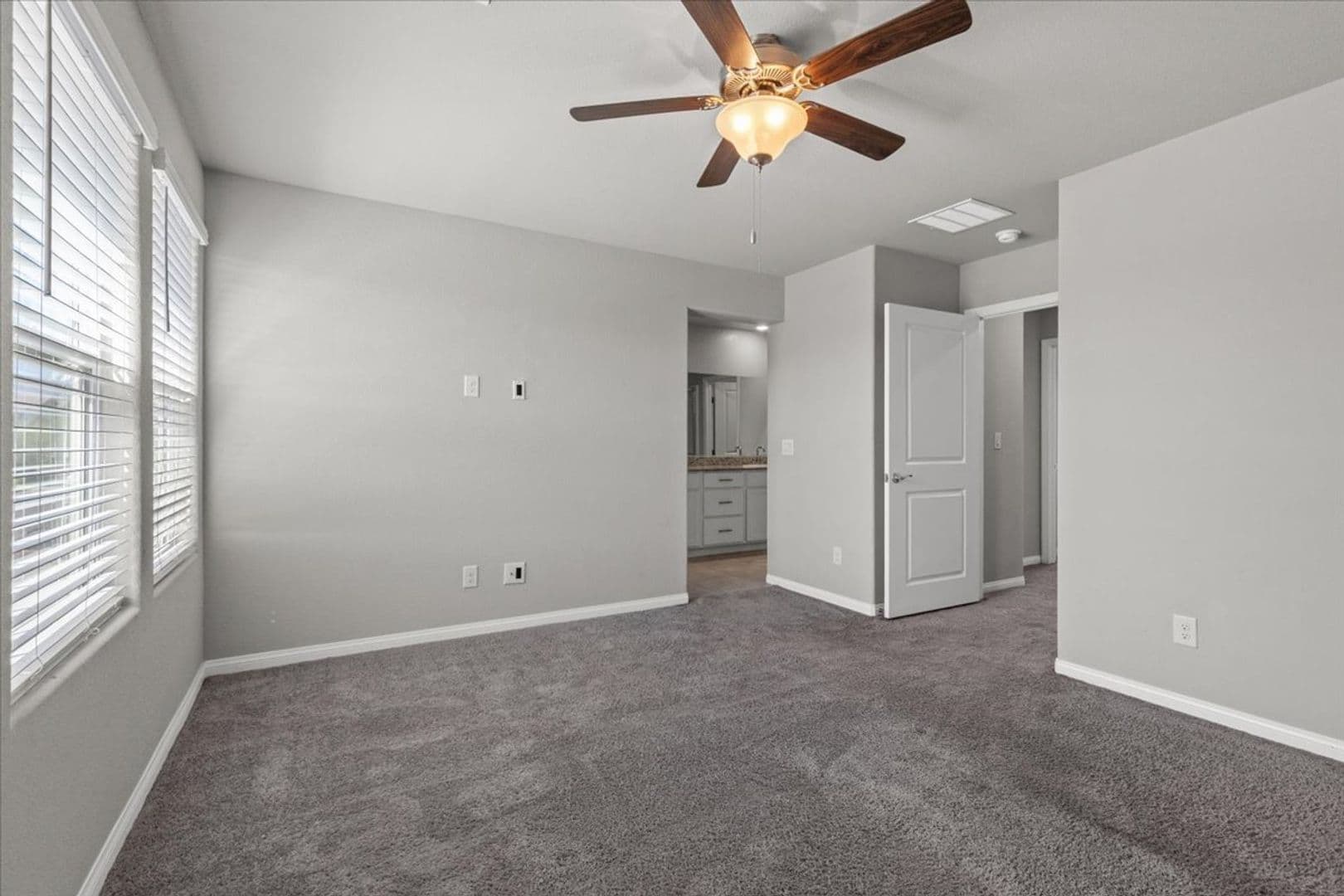 Las Vegas House: 7910 Diamond Sky Av. - (C2)
