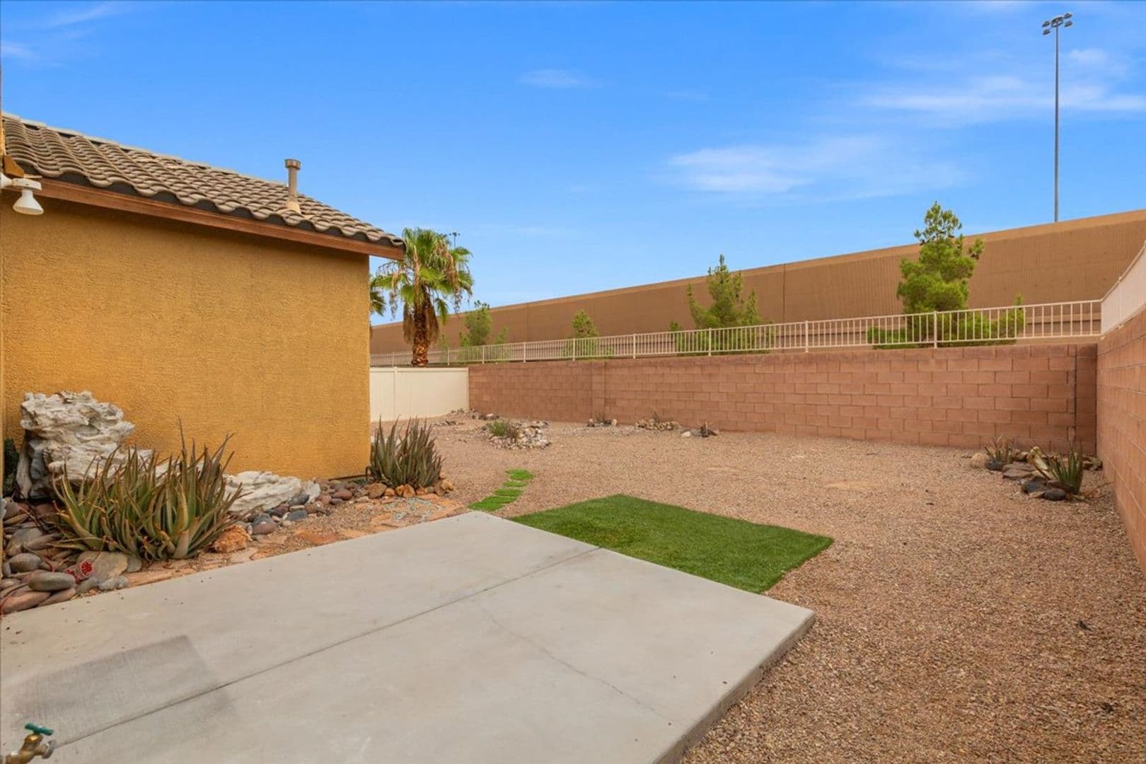 Las Vegas House: 7384 Emerald Glow St.