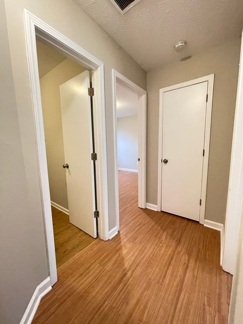 Villa Rica Apartment: 209 E Wilson St