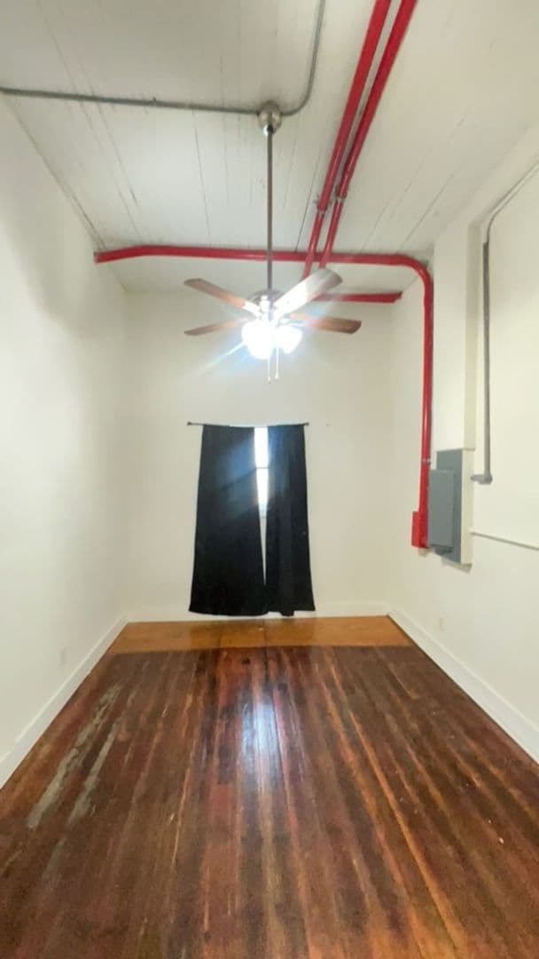 Carrollton Apartment: 207-208 Adamson Square