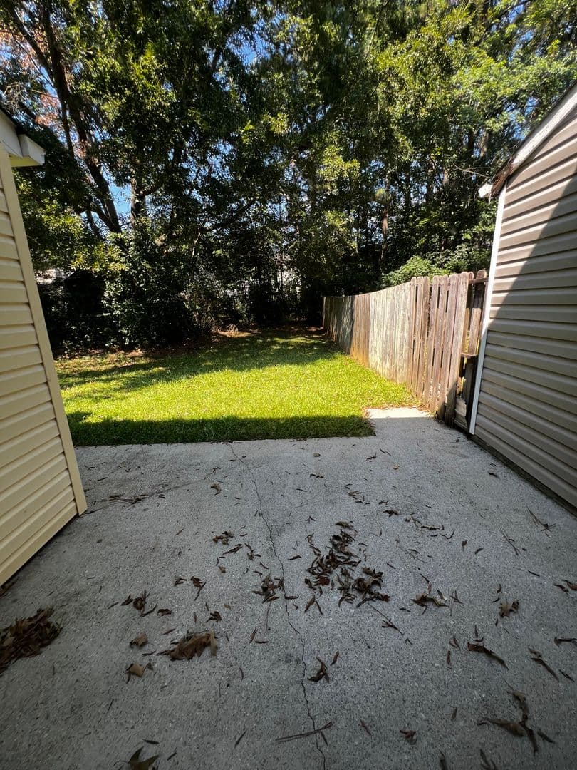 Austell Townhome: 2708 Greystone Ct