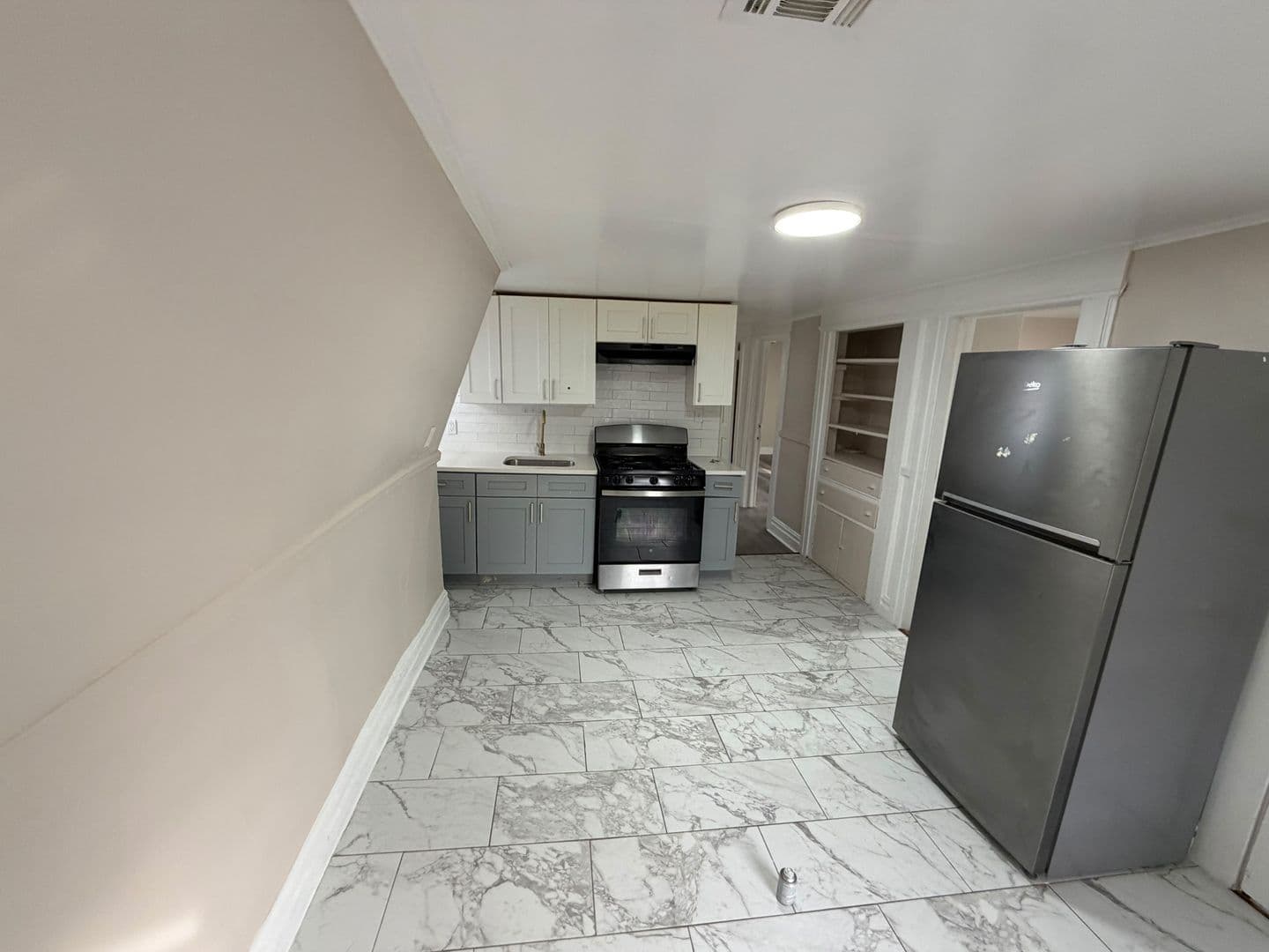 Irvington Apartment: 391 Myrtle Ave