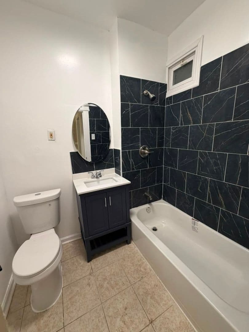 Newark Apartment: 812 S 16th St