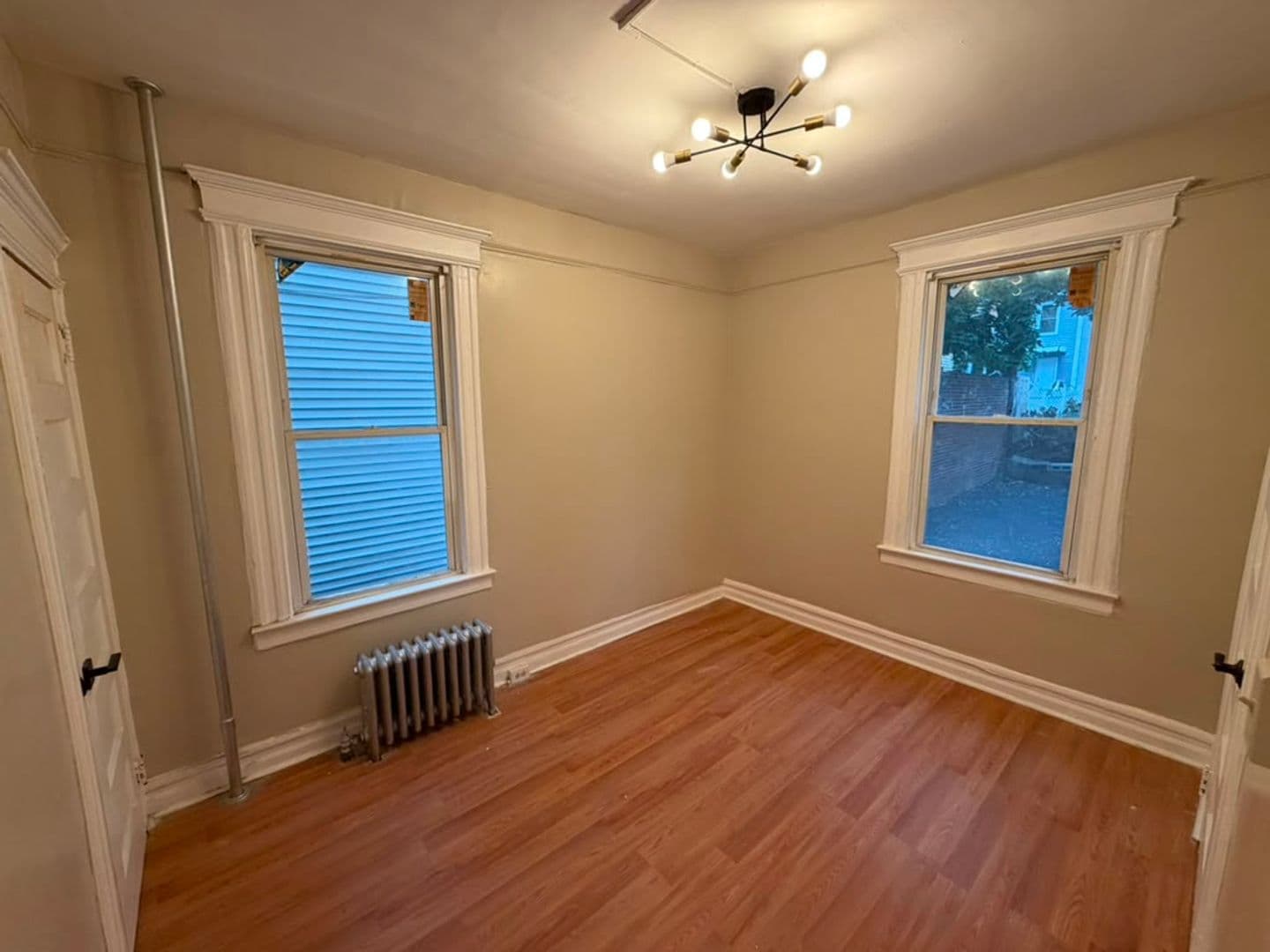Newark Apartment: 812 S 16th St