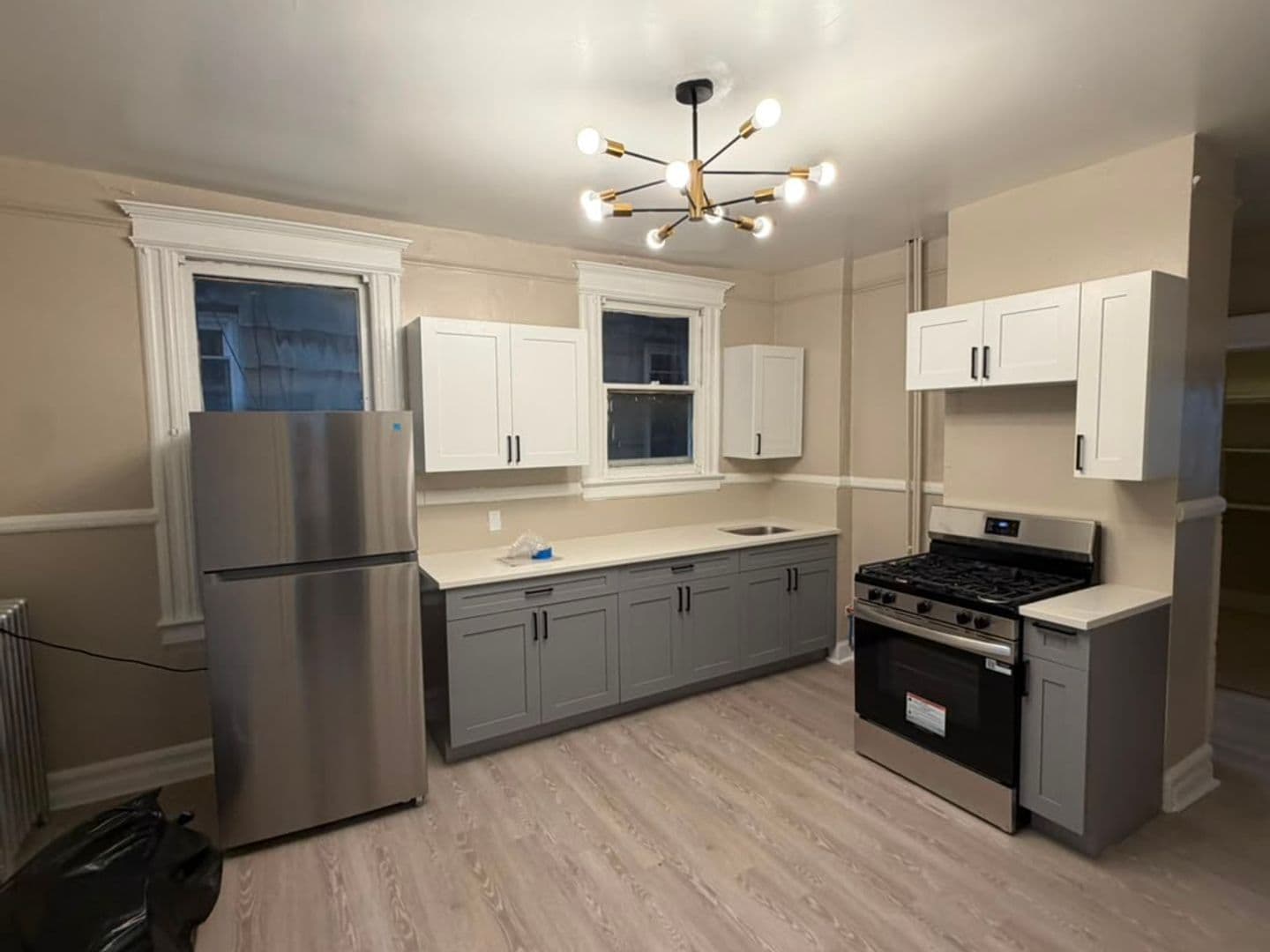 Newark Apartment: 812 S 16th St