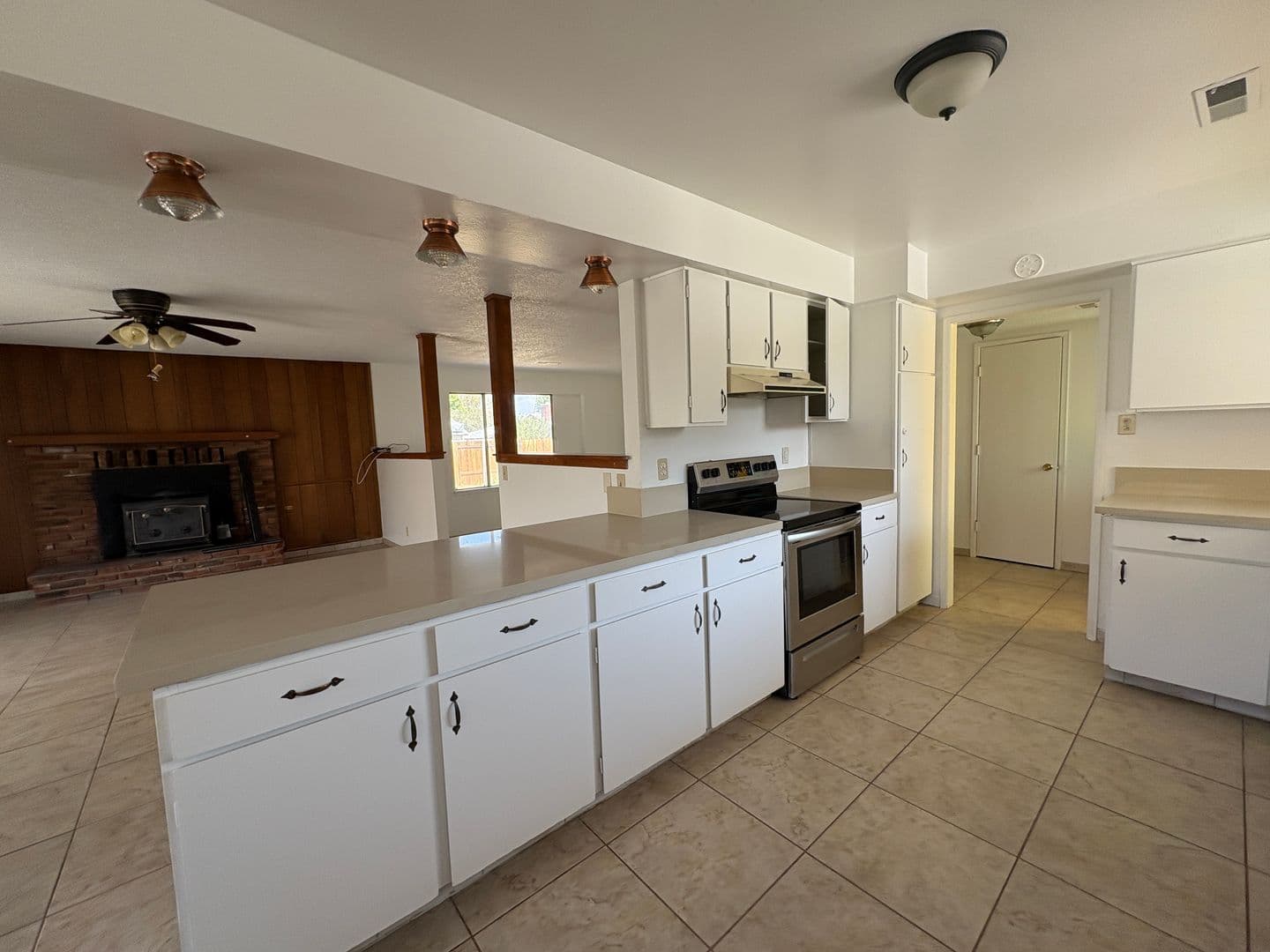 Big Pine House: 202 Terrace Dr.