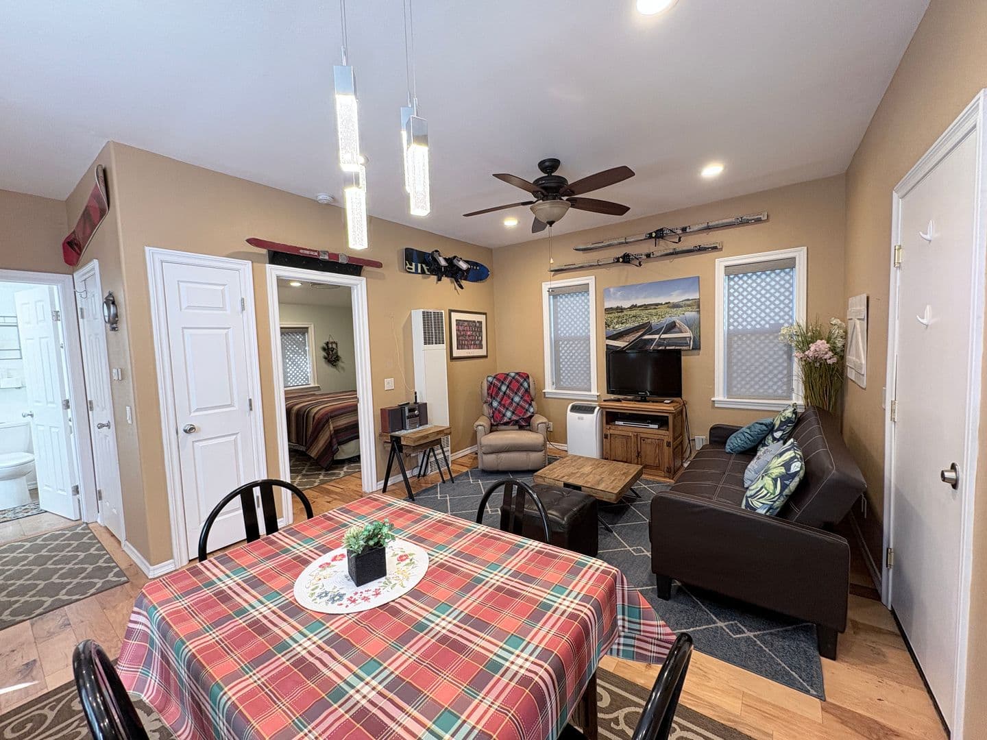 Bishop House: 324 McLaren Dr