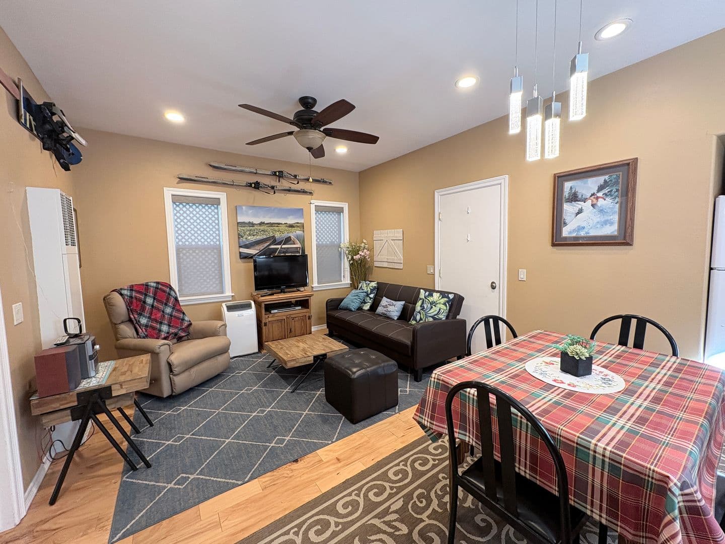 Bishop House: 324 McLaren Dr
