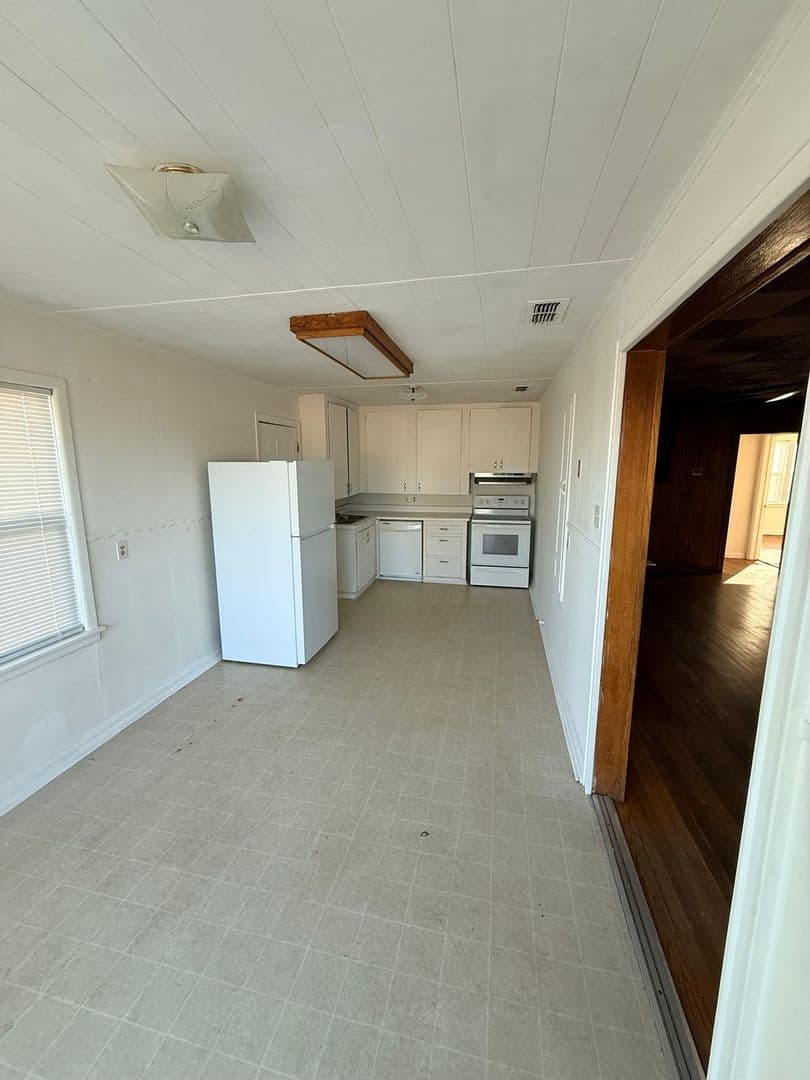 Abilene House: 2399 Old Anson Rd.