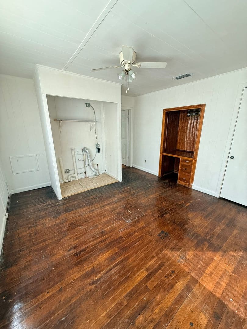 Abilene House: 2399 Old Anson Rd.