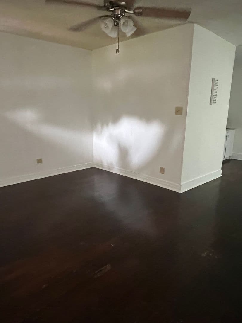Abilene House: 882 Hickory St.-  North