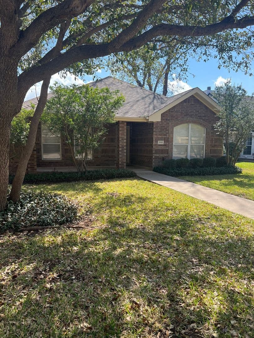 Abilene House: 1041 Lytle Creek Dr.