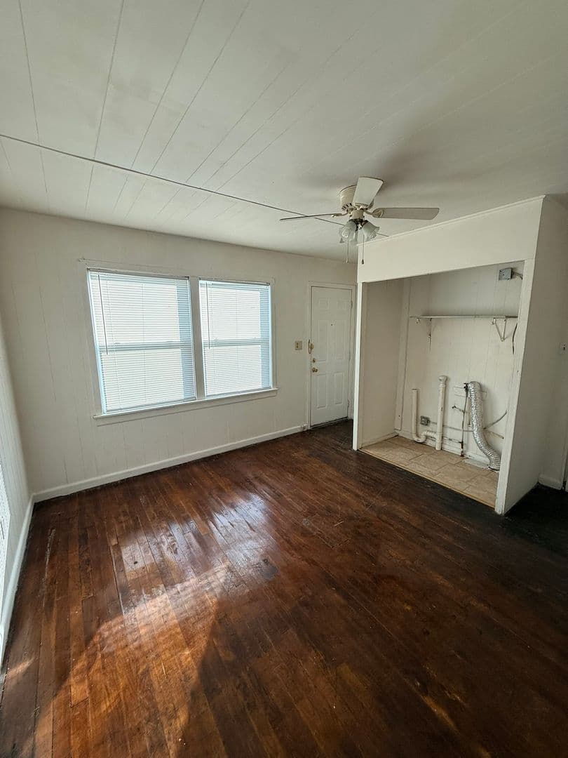 Abilene House: 2399 Old Anson Rd.