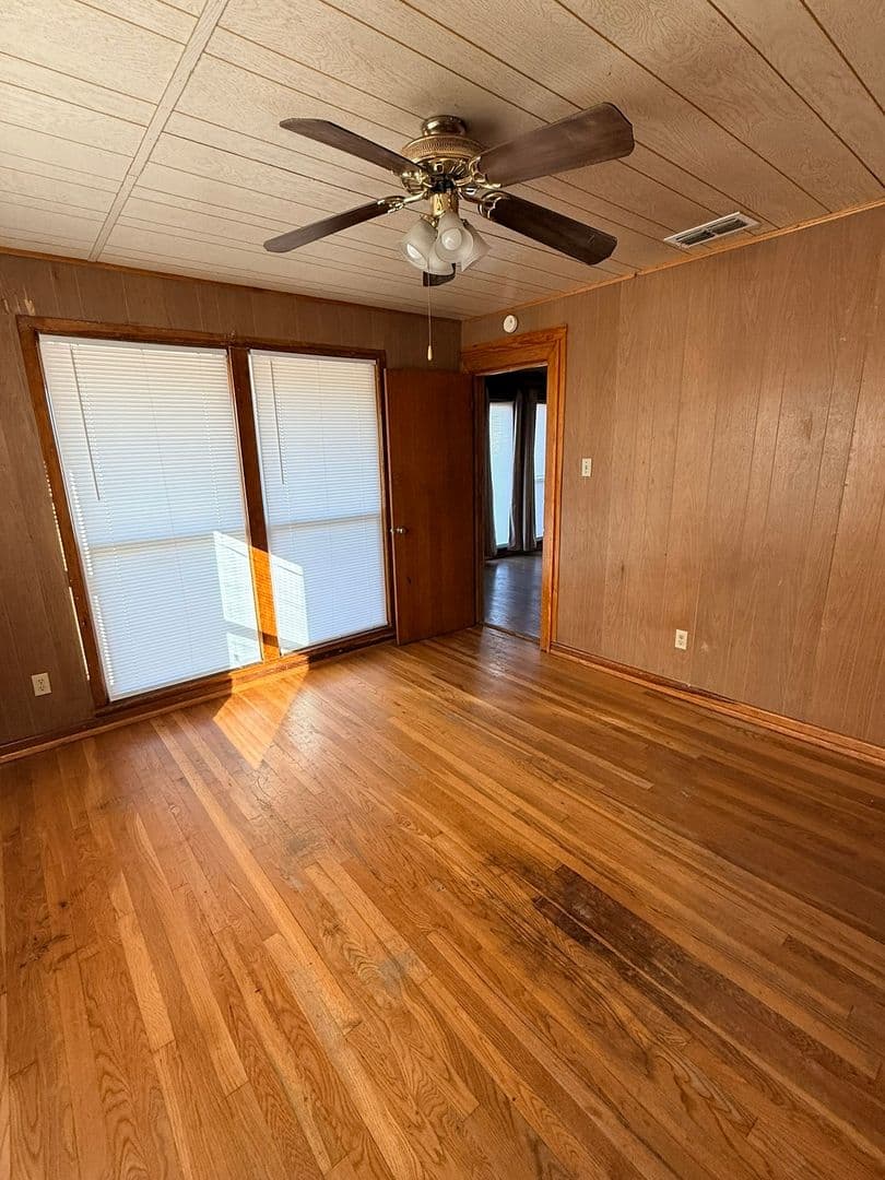 Abilene House: 2399 Old Anson Rd.