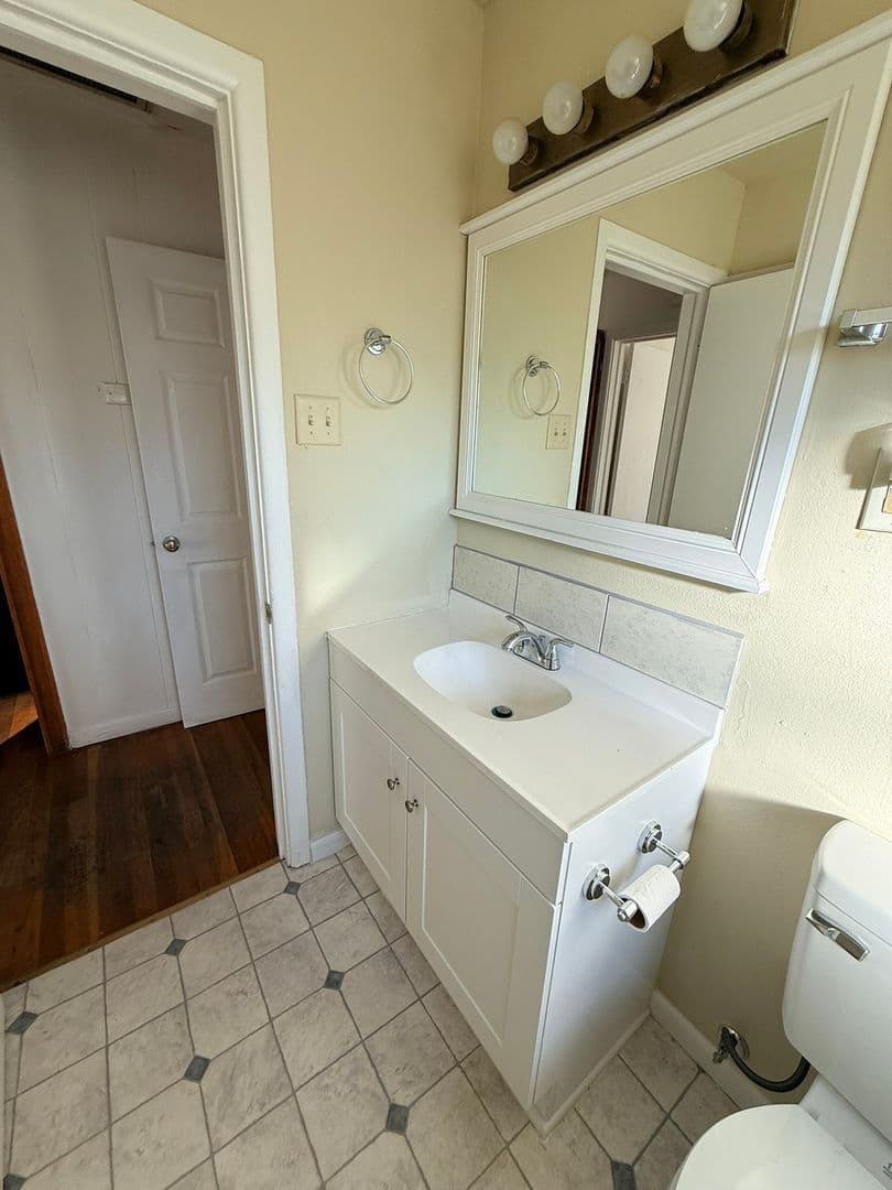 Abilene House: 2399 Old Anson Rd.