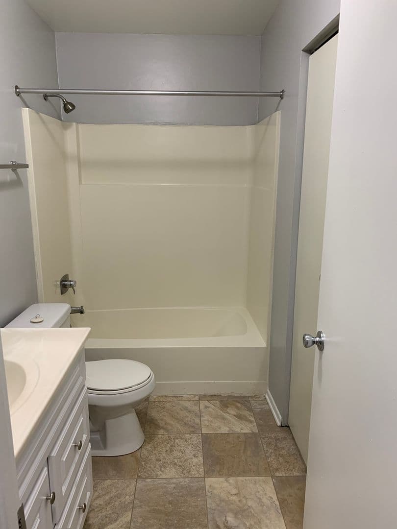 Bethel Park Apartment: Highfield Crossing Apartments