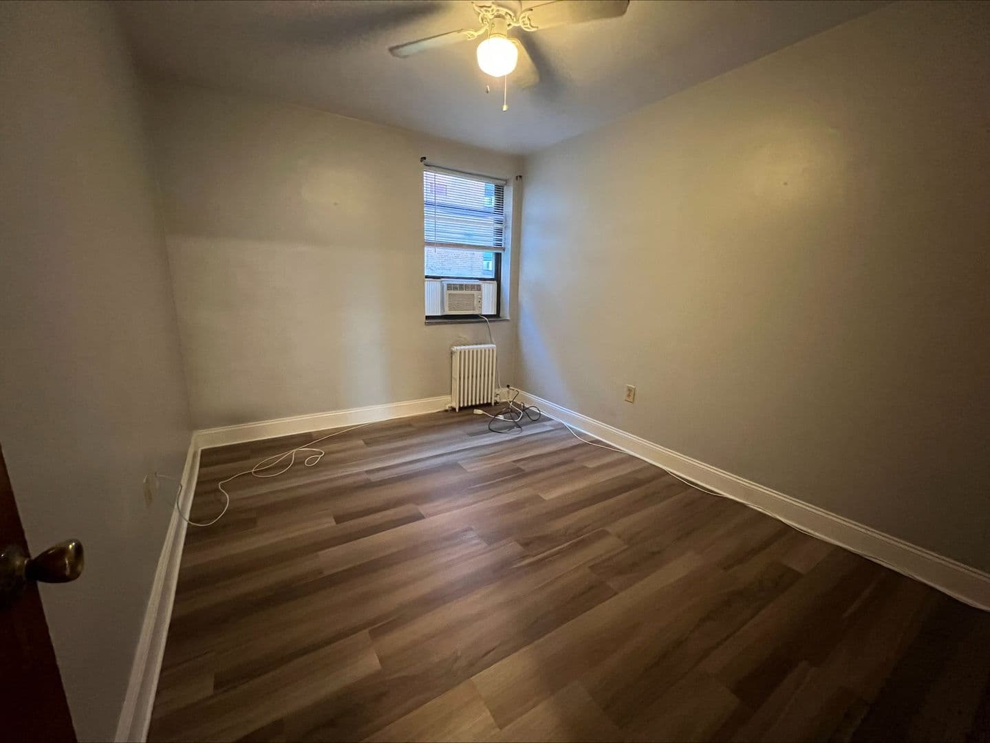 Pittsburgh Apartment: Royal Garden Apartments