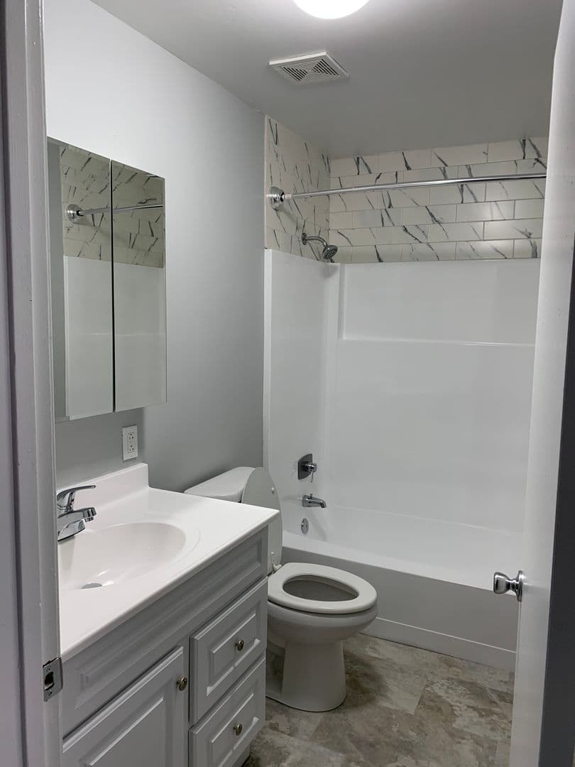 Bethel Park Apartment: Highfield Crossing Apartments