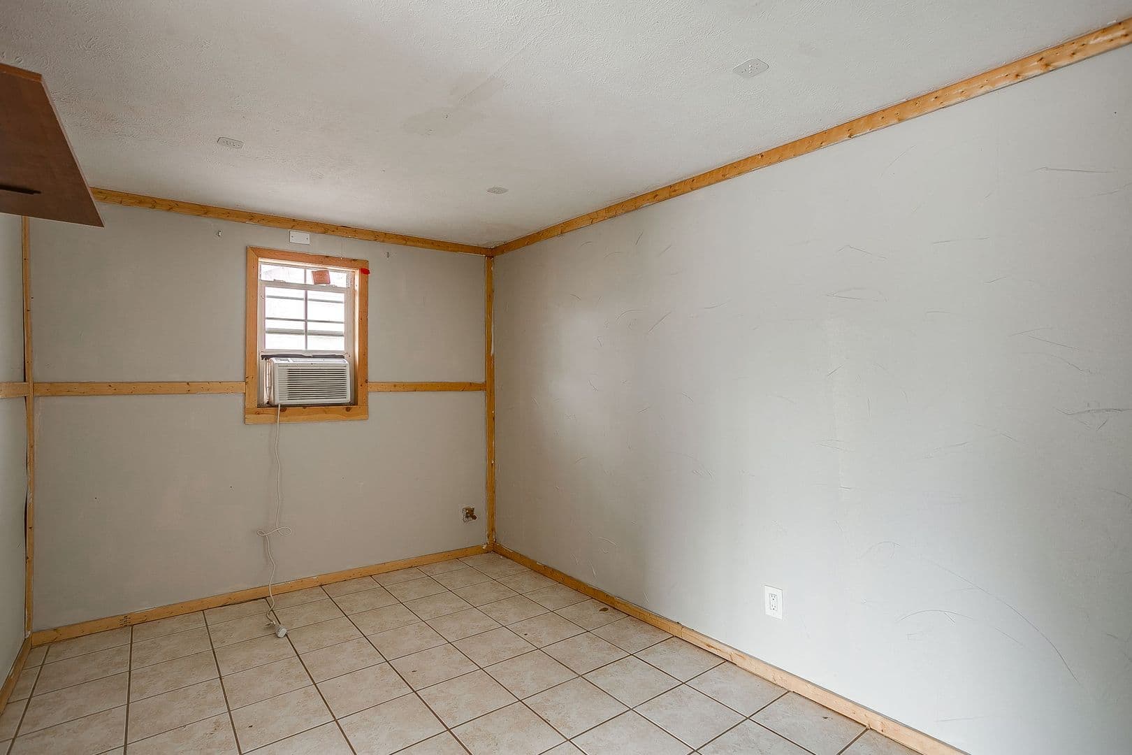 Cleburne House: 406 Bellevue Dr