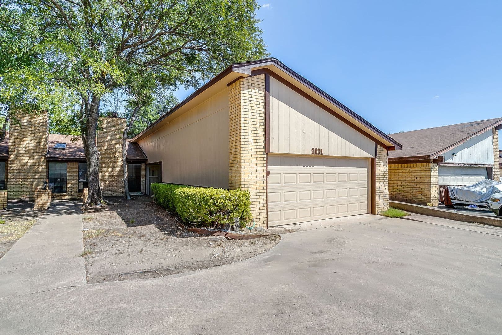 Fort Worth House: 3031 Las Vegas Trl