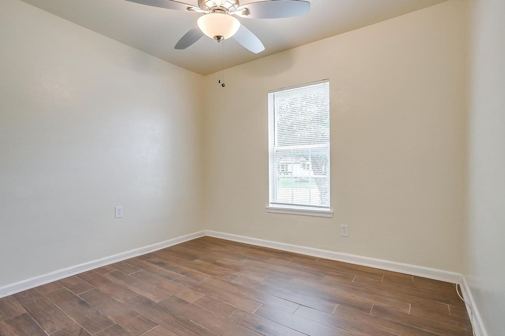 Fort Worth House: 3537 Half Moon Dr
