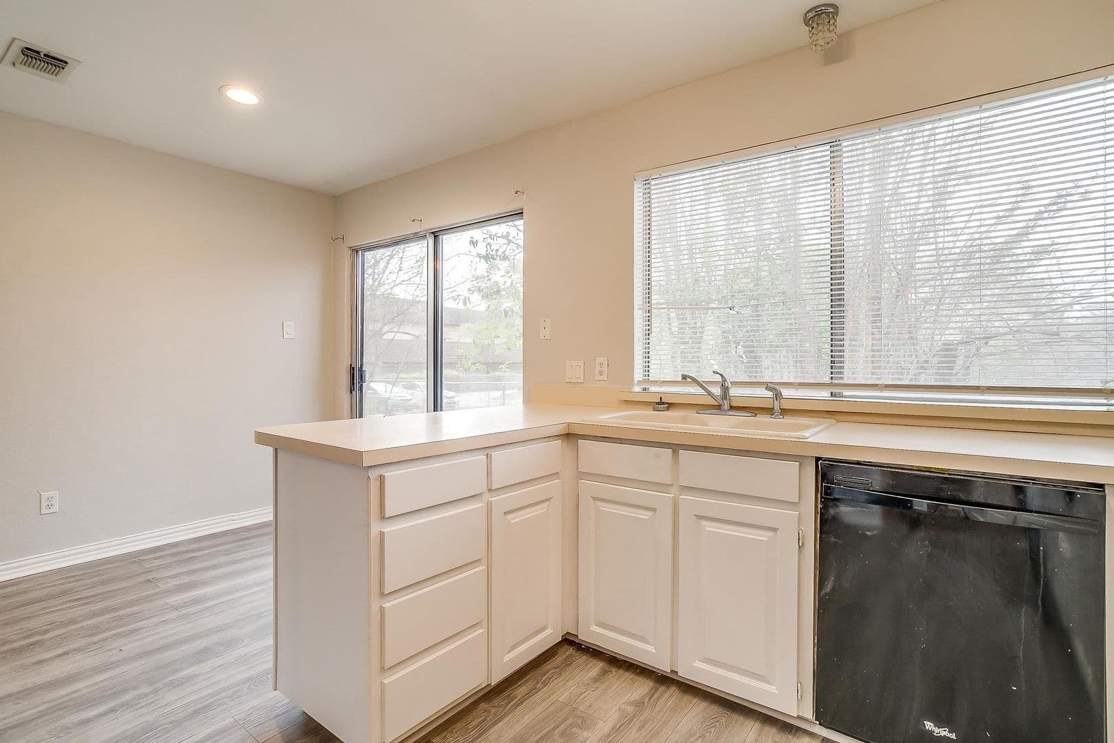 Fort Worth House: 5947 Chimney Wood Circle