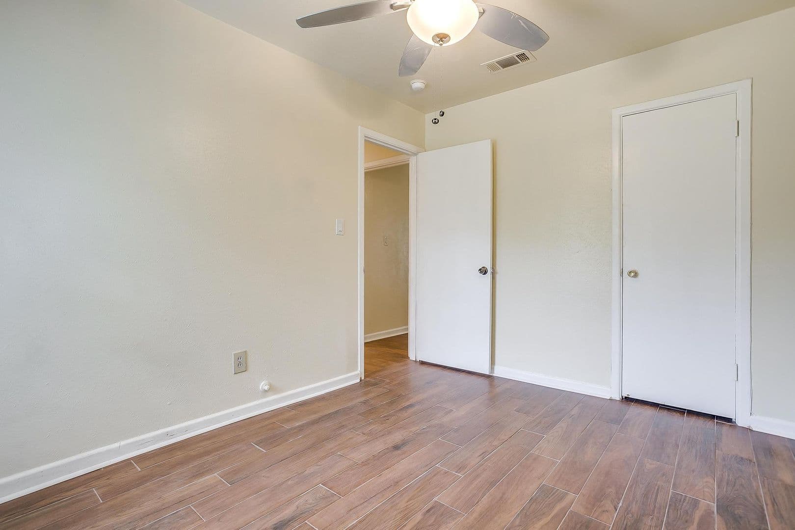 Fort Worth House: 3537 Half Moon Dr