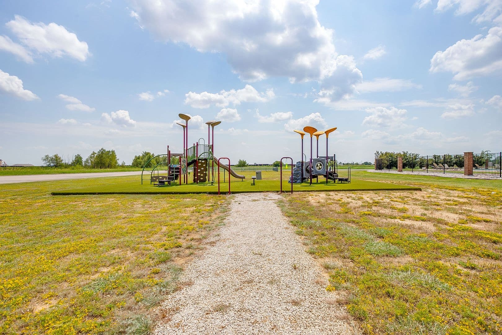 Alvarado Apartment: 301 County Rd 207