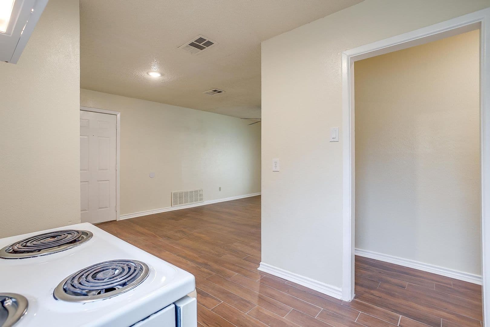 Fort Worth House: 3537 Half Moon Dr