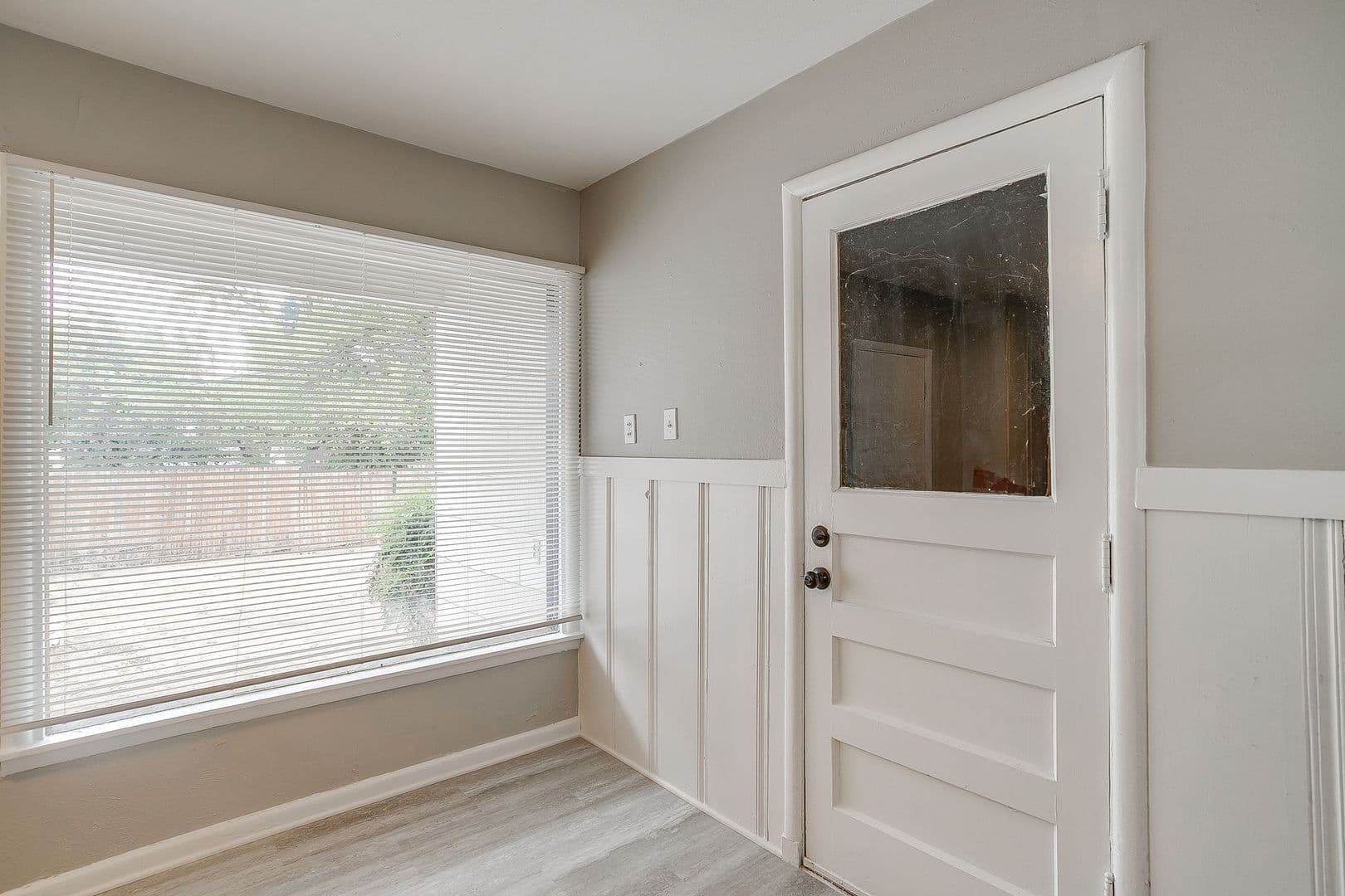 Fort Worth House: 3557 Suffolk Dr