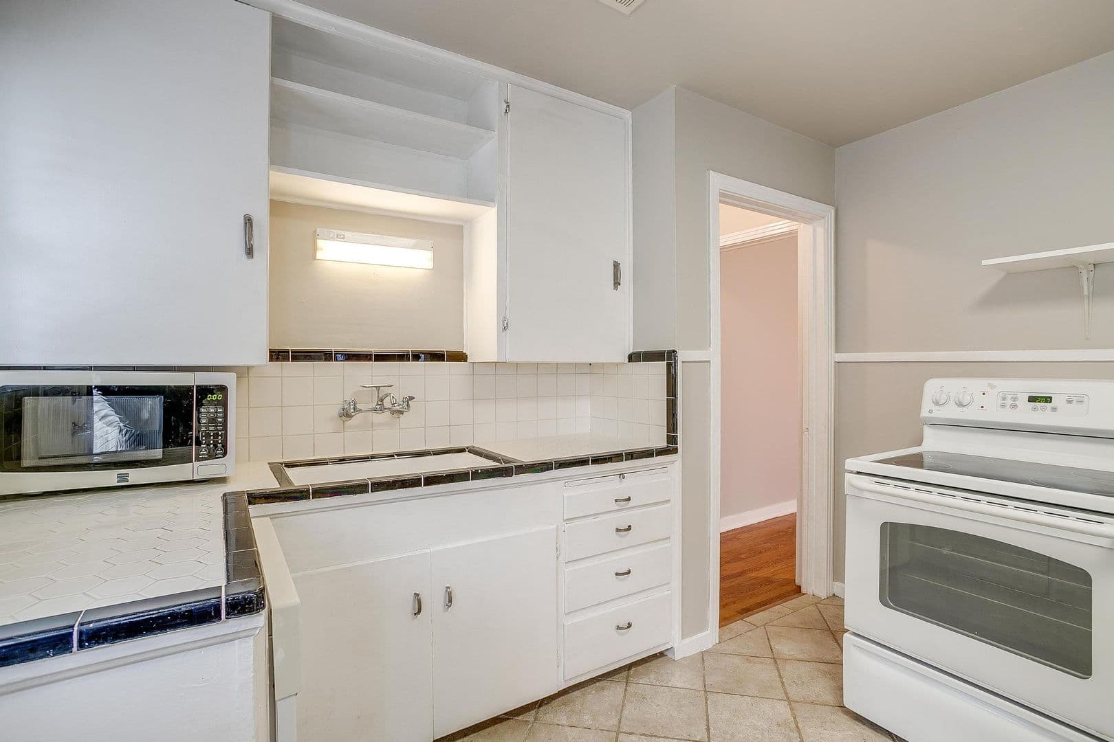Fort Worth House: 3541 S Hills Ave