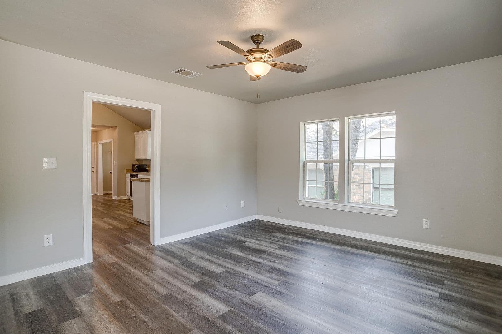 Fort Worth House: 2620 Wilkinson Ave - 2620 Wilkinson Ave