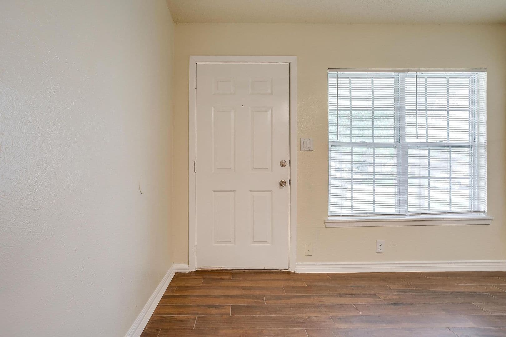 Fort Worth House: 3537 Half Moon Dr