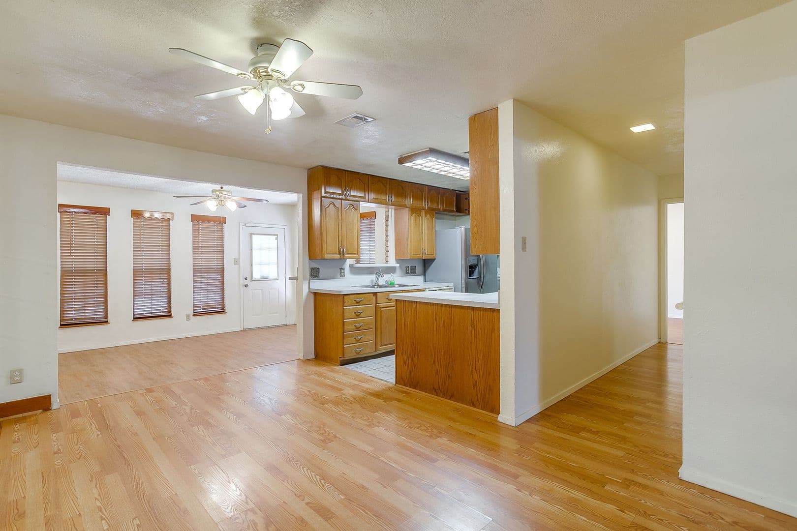 Fort Worth House: 3031 Las Vegas Trl