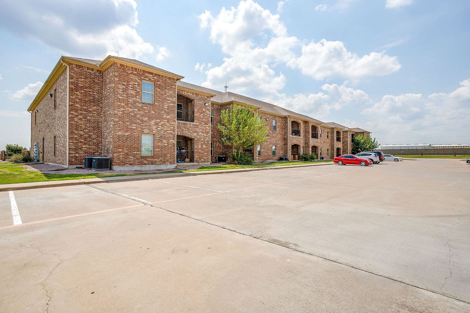 Alvarado Apartment: 301 County Rd 207