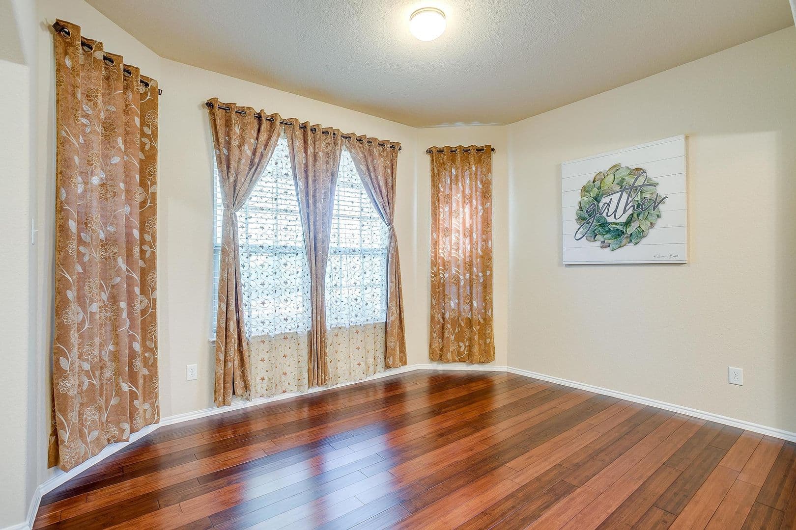 Fort Worth House: 7056 Welshman Dr