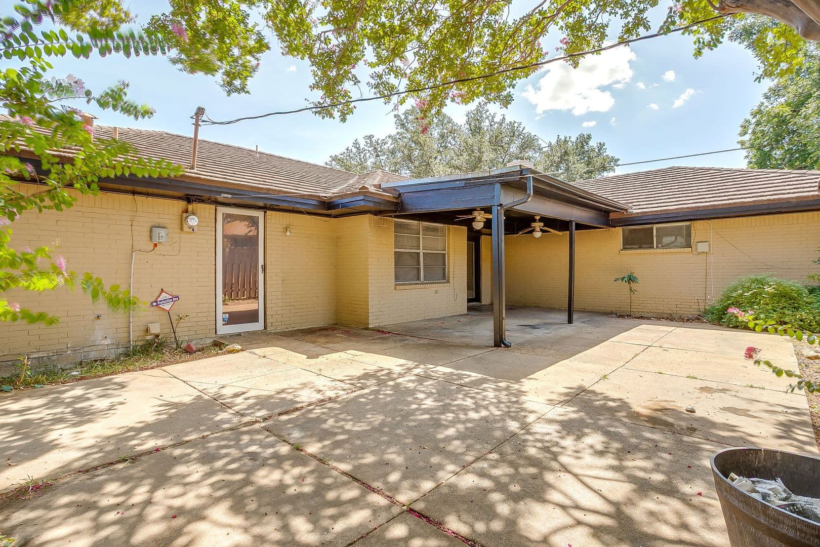Fort Worth House: 6528 Winifred Dr