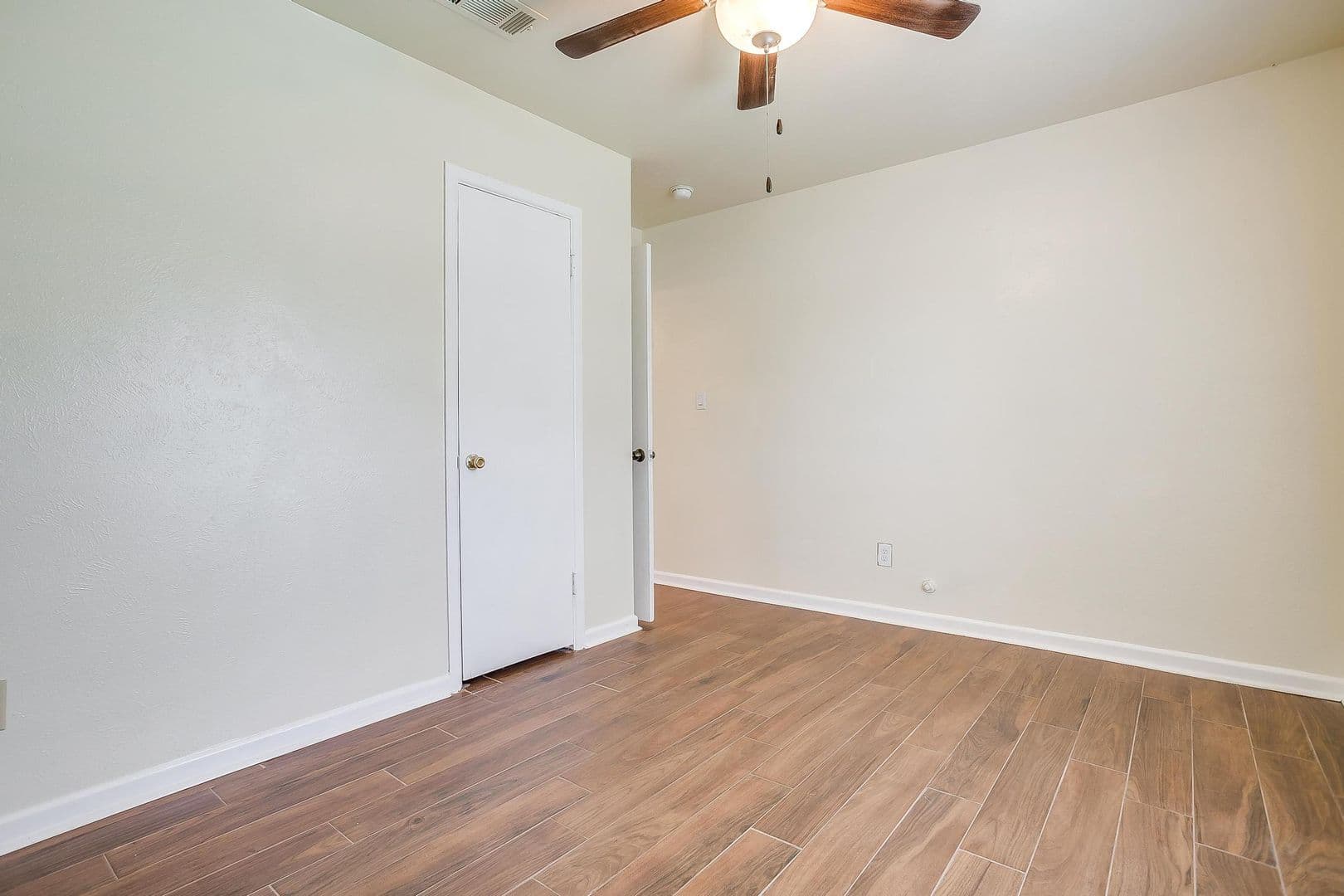 Fort Worth House: 3537 Half Moon Dr