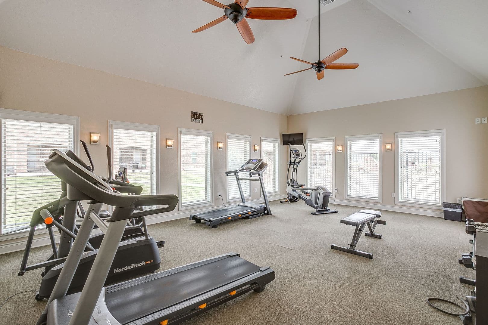 Alvarado Apartment: 301 County Rd 207