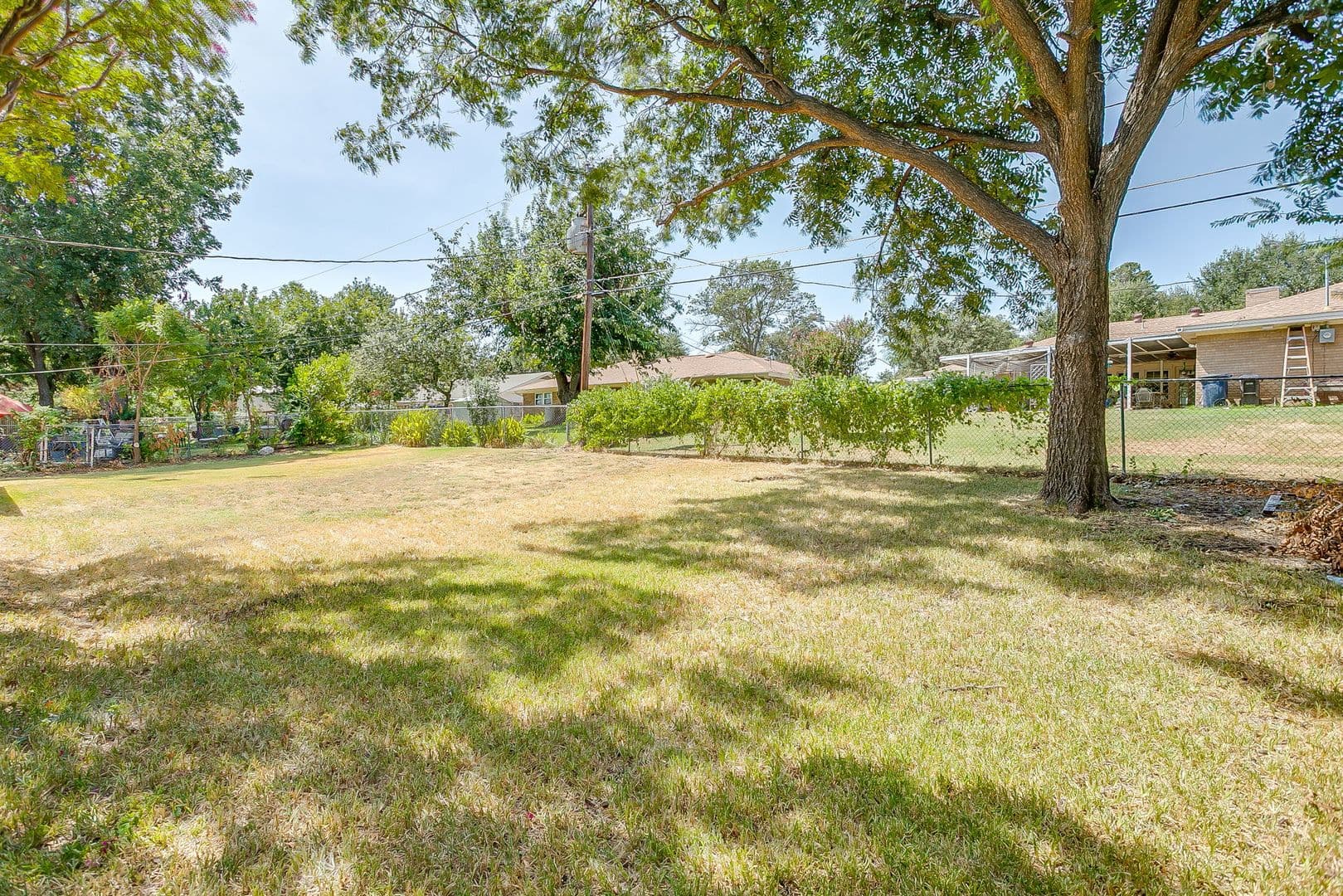 Fort Worth House: 6528 Winifred Dr