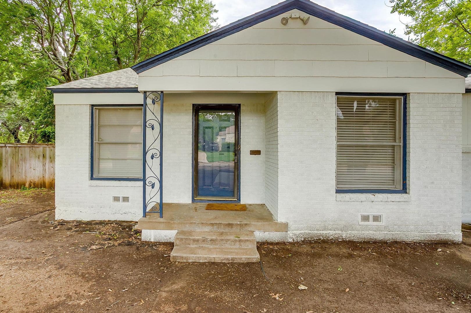 Fort Worth House: 3557 Suffolk Dr