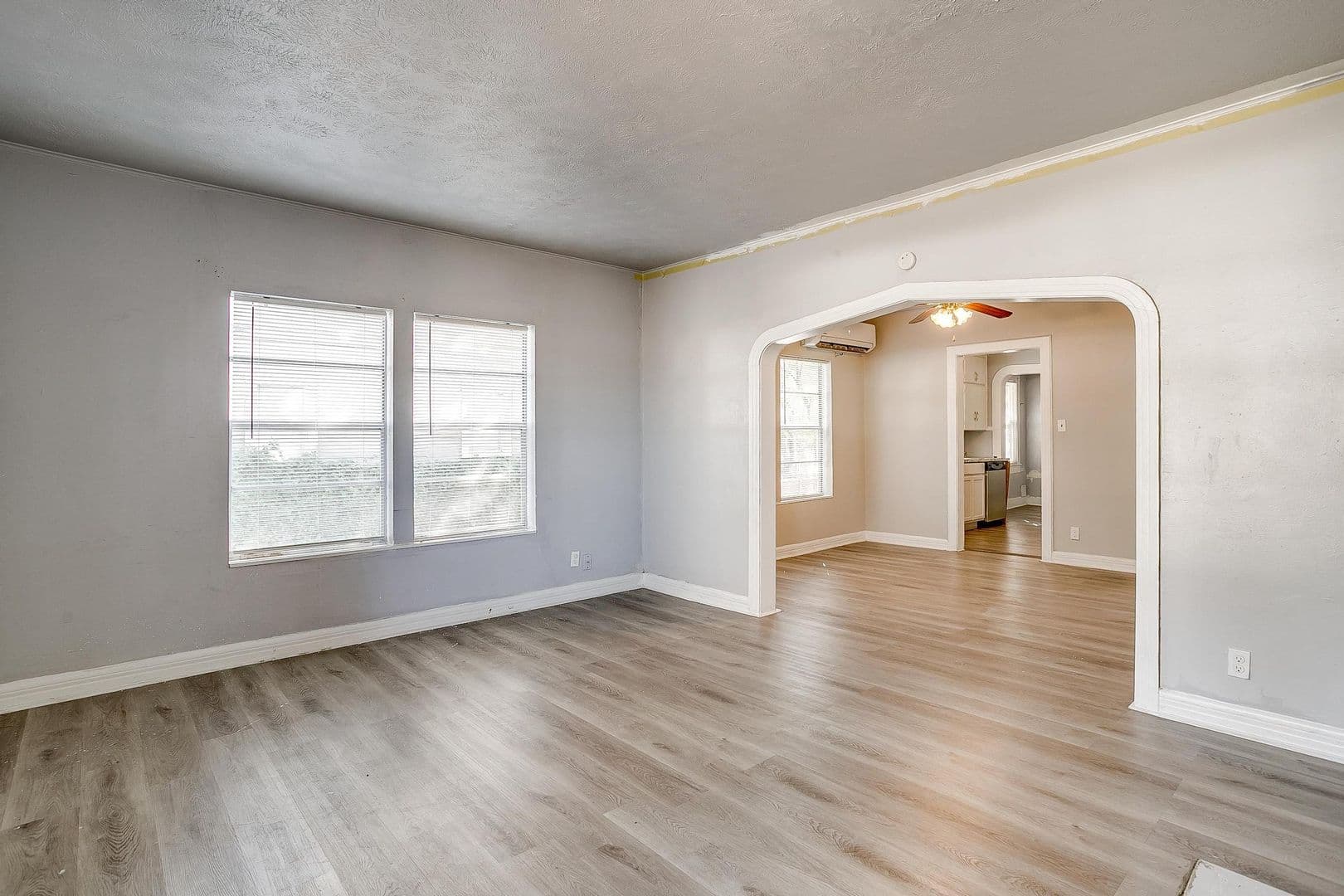 Fort Worth Apartment: 2604-10 Bomar Ave