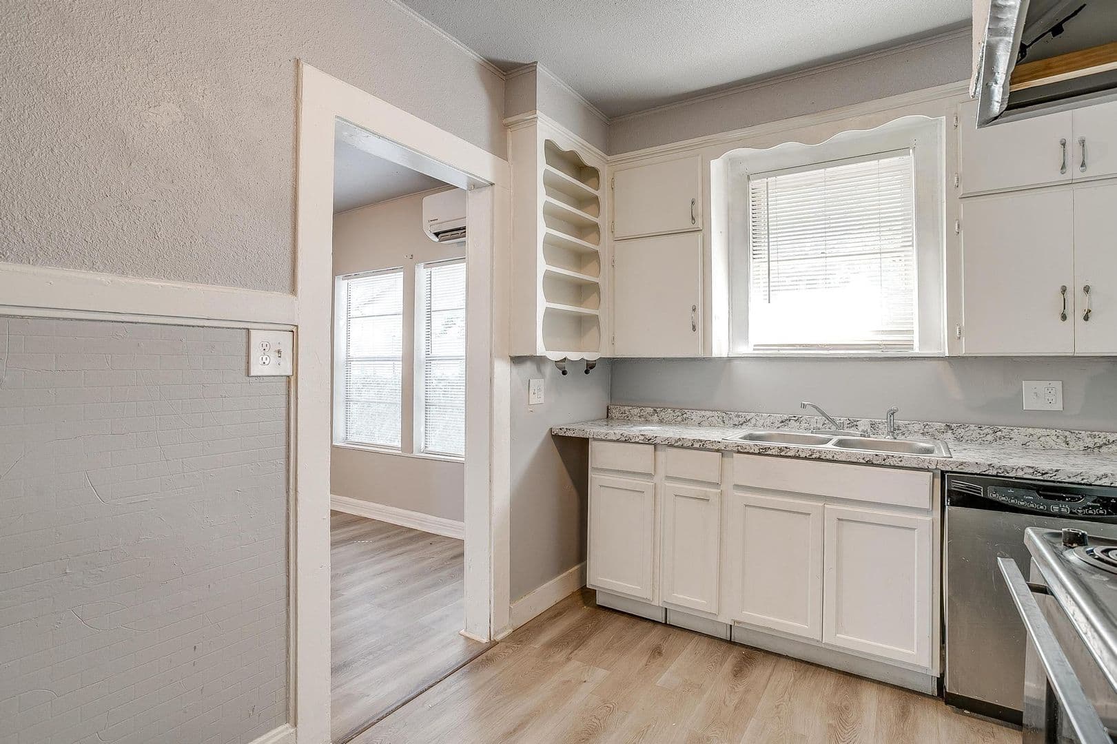 Fort Worth Apartment: 2604-10 Bomar Ave